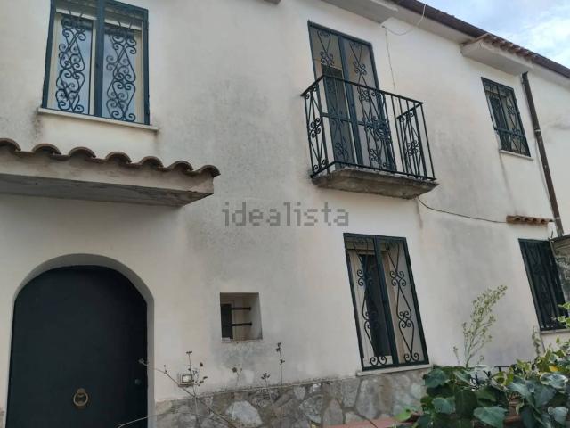 Villetta indipendente in vendita di 151 m² in Via Ruchetta