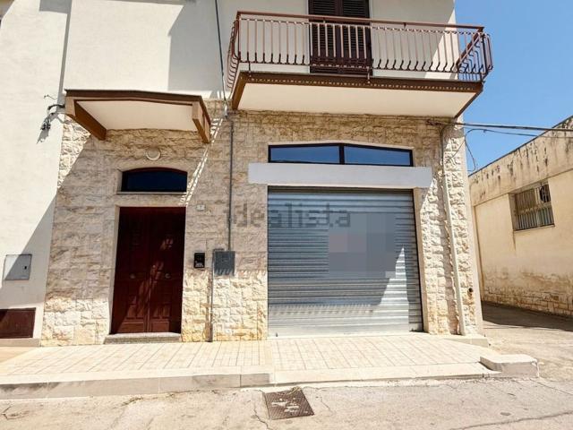 Villetta indipendente in vendita di 152 m² in Via A.Rosato, 7