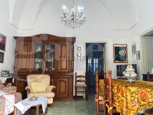 Villetta indipendente in vendita di 152 m² in Via Molise, 11