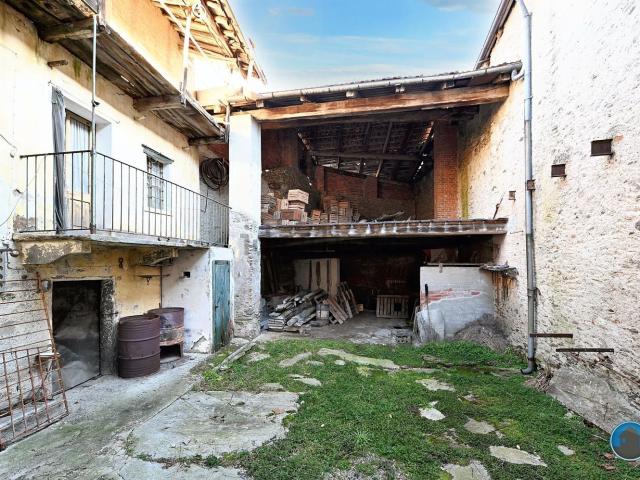 Villetta indipendente in vendita di 152 m² in Via Paesana, 8
