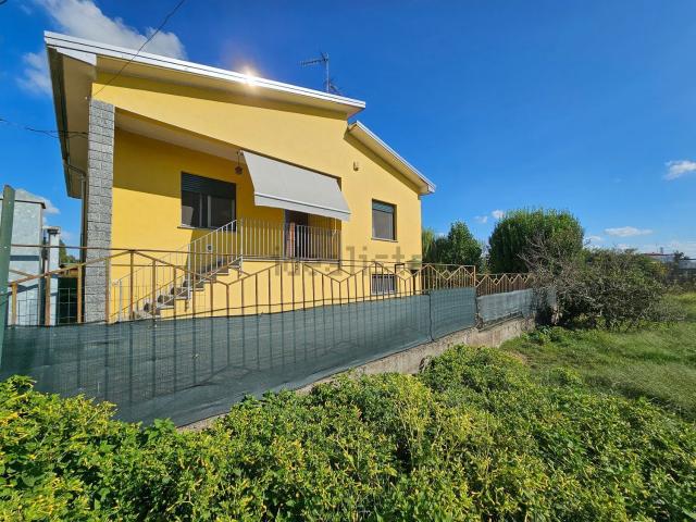 Villetta indipendente in vendita di 152 m² in Via Vivaldi