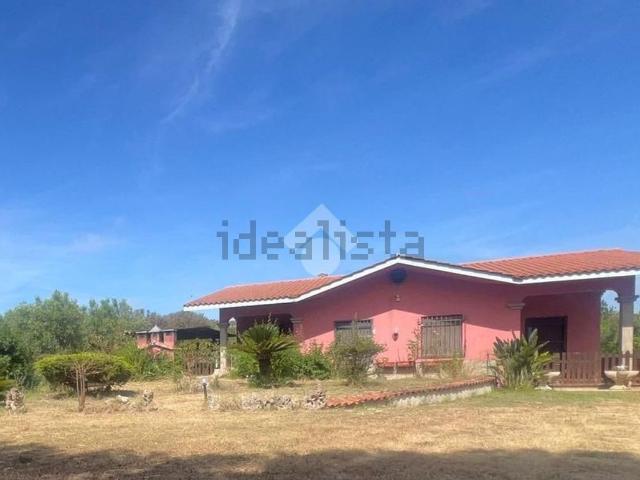 Villetta indipendente in vendita di 152 m² in Strada Statale 292 Nord Occidentale Sarda