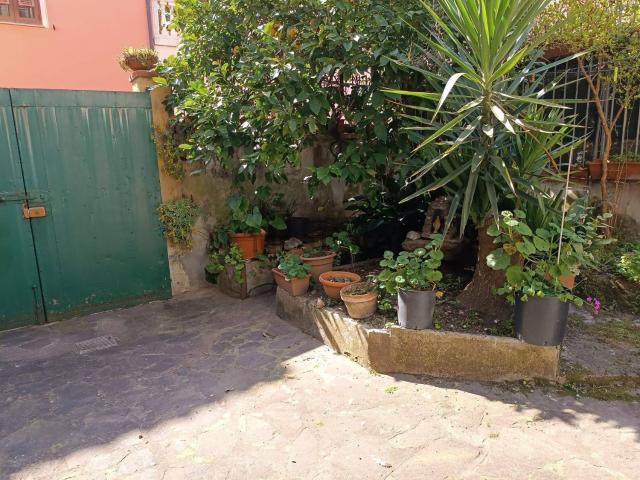 Villetta indipendente in vendita di 153 m² in Via Galileo Galilei