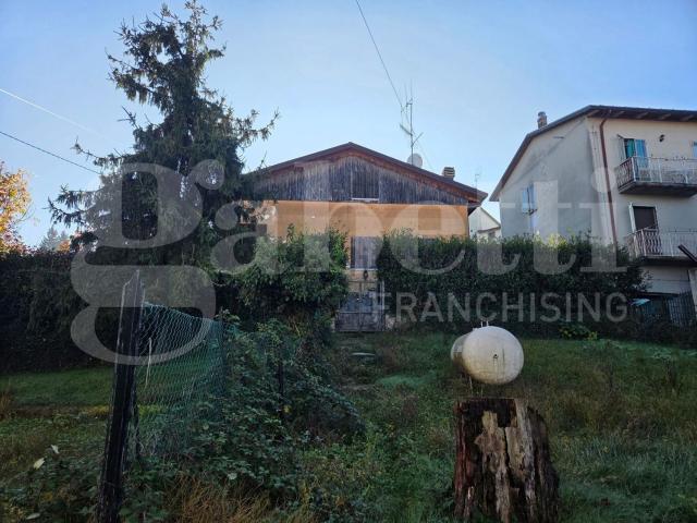 Villetta indipendente in vendita di 153 m² in Via dell&apos Appennino, 62