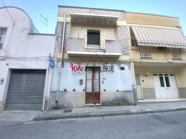 Villetta indipendente in vendita di 153 m² in Via Errico Luigi, 3