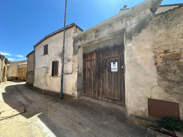 Villetta indipendente in vendita di 153 m² in Vicolo a Azuni, 1