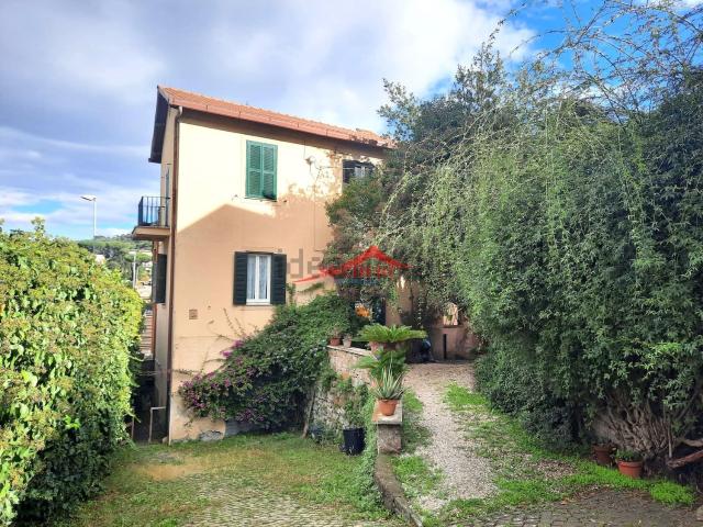 Villetta indipendente in vendita di 154 m² in Via Antonio Santovetti