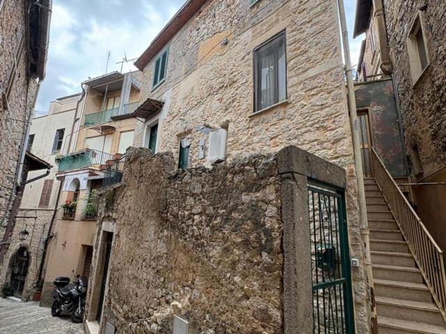 Villetta indipendente in vendita di 154 m² in Via Gaetano Ferraioli, 11