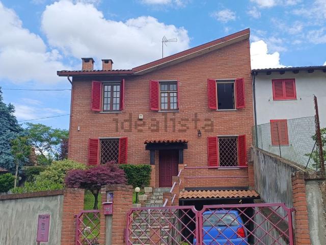 Villetta indipendente in vendita di 154 m² in Via Roma, 21
