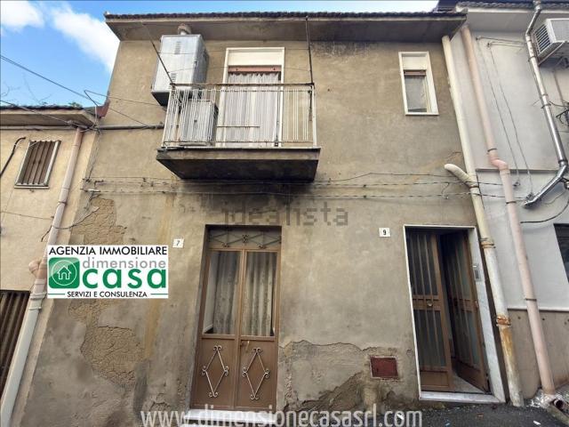 Villetta indipendente in vendita di 155 m² in Via Cairoli, 7
