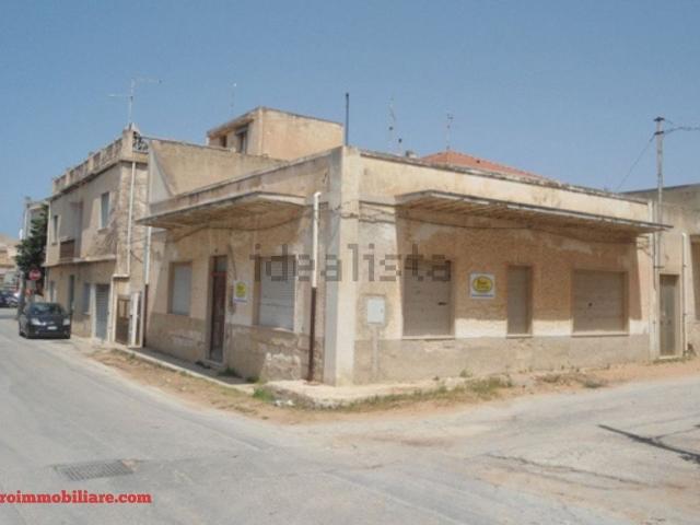 Villetta indipendente in vendita di 155 m² in Via Beatrice