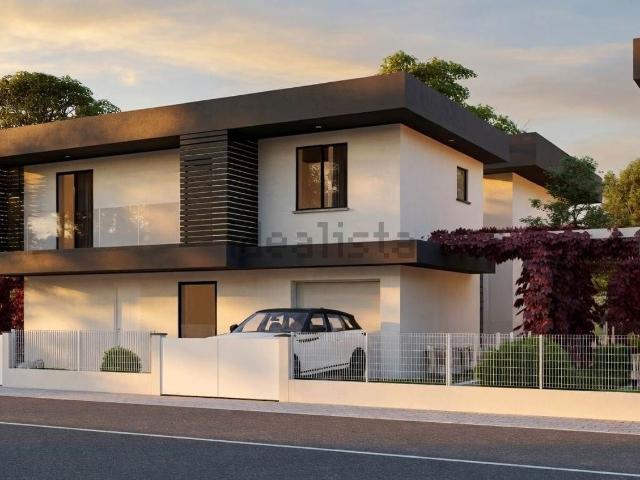 Villetta indipendente in vendita di 155 m² in Via Grazia Deledda