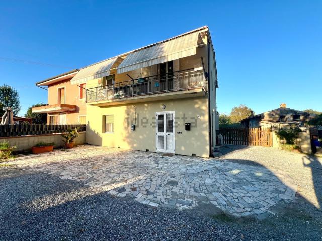 Villetta indipendente in vendita di 155 m² in Via delle Fontine