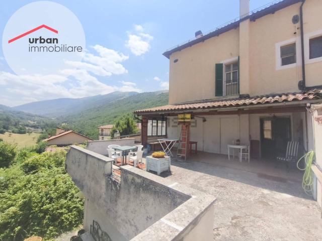 Villetta indipendente in vendita di 155 m² in Via F. Saverio Gualtieri, 9