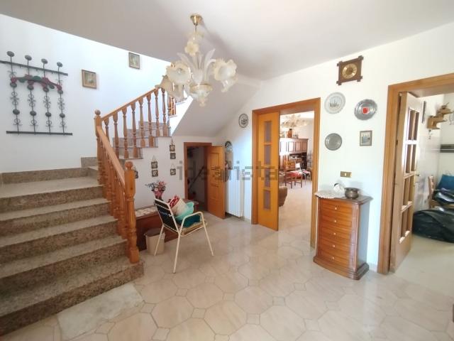 Villetta indipendente in vendita di 155 m² in Via Falcone, 3