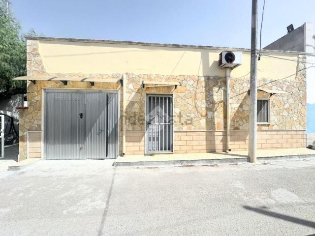 Villetta indipendente in vendita di 155 m² in Via Pompei, 15