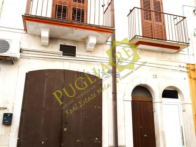 Villetta indipendente in vendita di 155 m² in Via Petrarca, 10