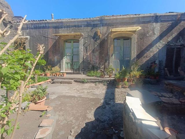 Villetta indipendente in vendita di 155 m² in Via Piave, 7