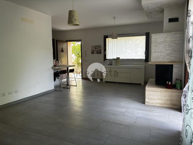 Villetta indipendente in vendita di 155 m² in Località Cerezzola, 70