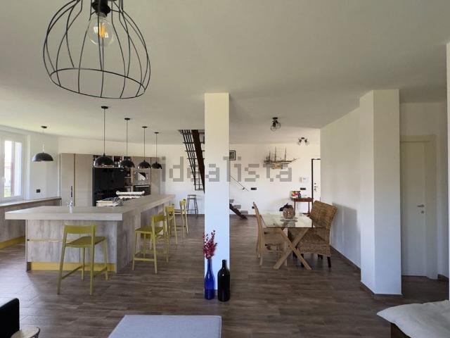 Villetta indipendente in vendita di 155 m² in Strada Bellaria