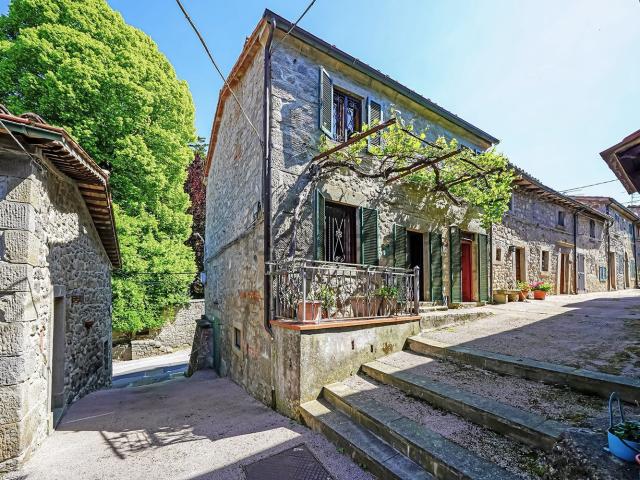 Villetta indipendente in vendita di 1560 m² in Via dei Vasai, 37