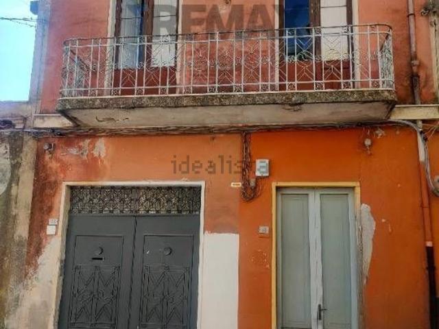 Villetta indipendente in vendita di 156 m² in Via Cesare Battisti, 53