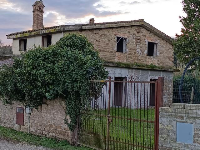 Villetta indipendente in vendita di 156 m² in Via della Campana