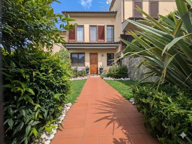Villetta indipendente in vendita di 156 m² in Via della Pieve, 7