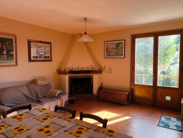 Villetta indipendente in vendita di 156 m² in Via di Batino