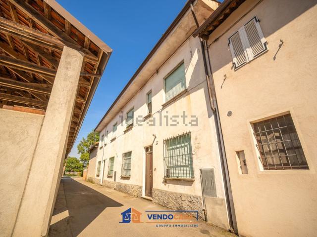 Villetta indipendente in vendita di 156 m² in Via Pollano, 2