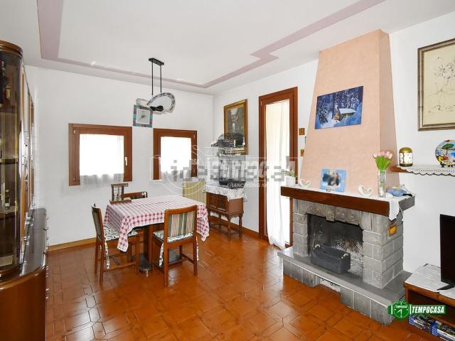 Villetta indipendente in vendita di 157 m² in Via Gallarate, 25