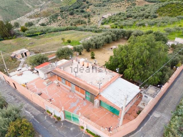 Villetta indipendente in vendita di 157 m² in Contrada Coco renaria