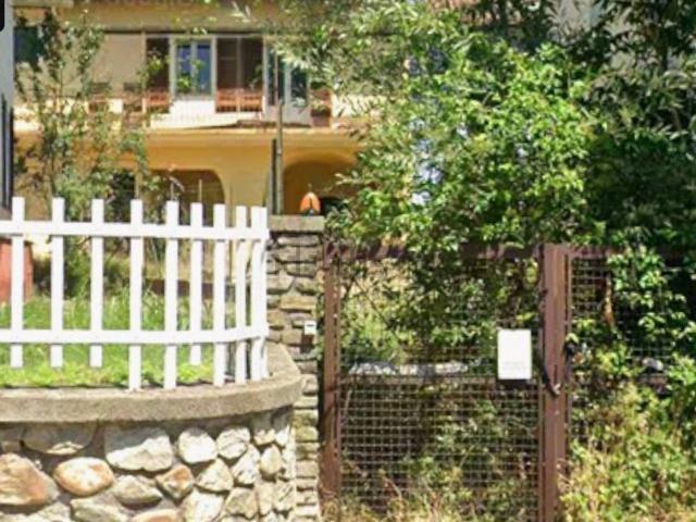 Villetta indipendente in vendita di 157 m² in Piazza IV Novembre, 8