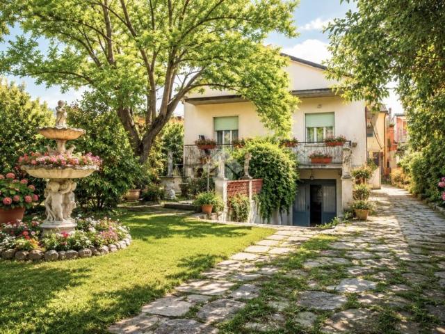 Villetta indipendente in vendita di 158 m² in Via del Torrente, 7