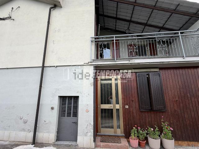 Villetta indipendente in vendita di 158 m² in Via Nazionale
