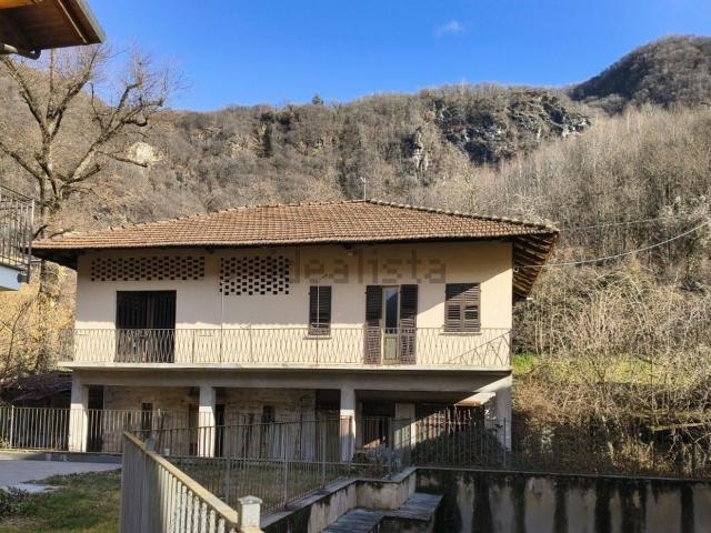 Villetta indipendente in vendita di 158 m² in Via per Scopelletto, 22