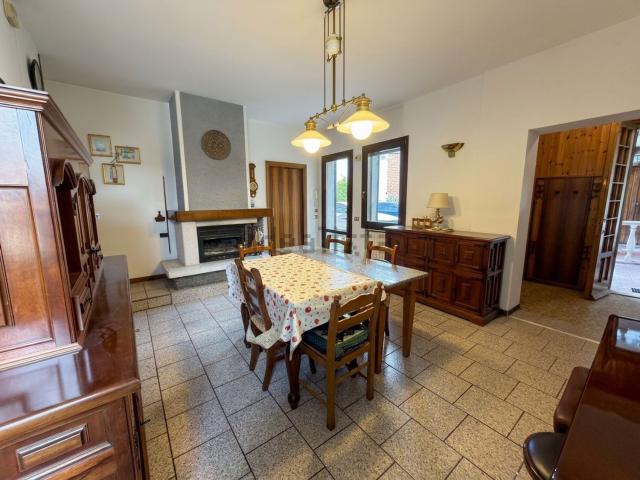 Villetta indipendente in vendita di 158 m² in Via Provinciale, 60