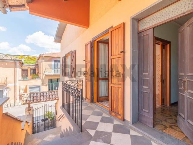Villetta indipendente in vendita di 158 m² in Via Roma, 96