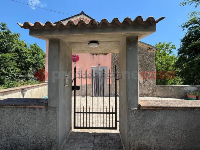 Villetta indipendente in vendita di 158 m² in Contrada Torre