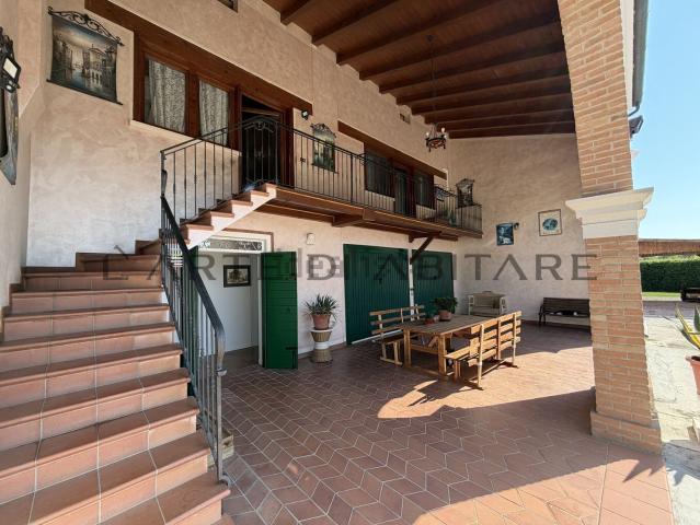 Villetta indipendente in vendita di 159 m² in Via Guido Rossa, 88