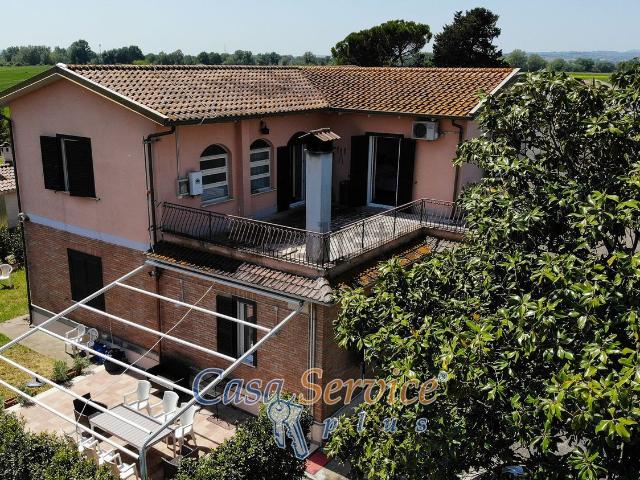 Villetta indipendente in vendita di 159 m² in Via dei Girasoli