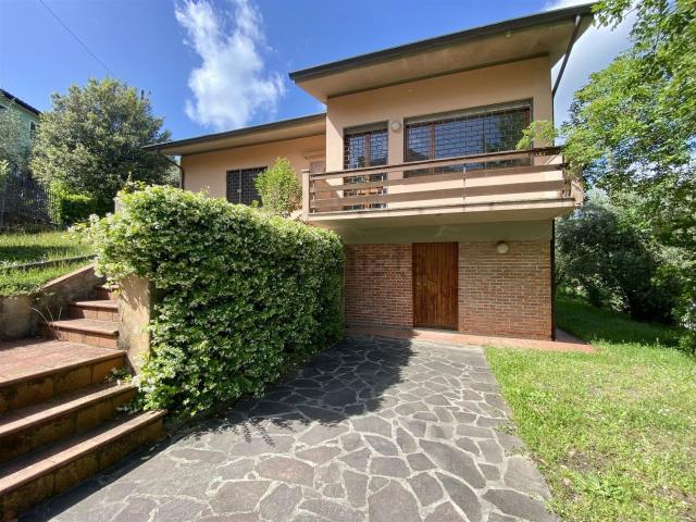 Villetta indipendente in vendita di 159 m² in Via della Chiesa X, 438