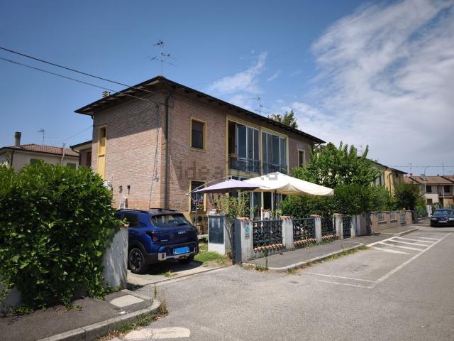 Villetta indipendente in vendita di 159 m² in Via Risorgimento