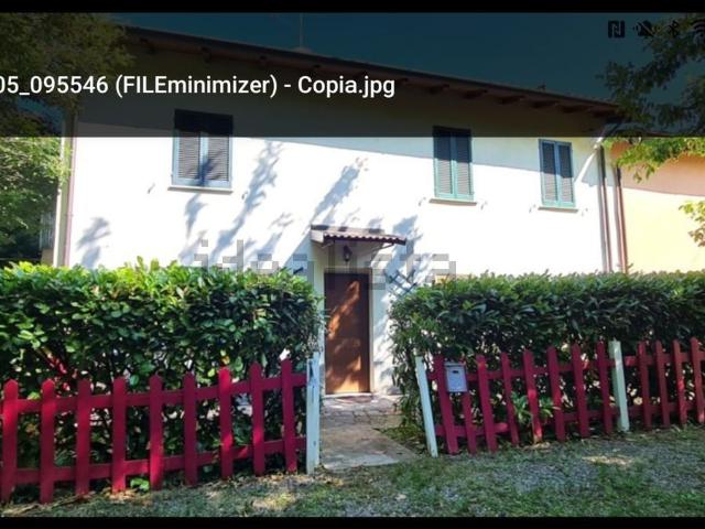 Villetta indipendente in vendita di 159 m² in Frazione Gabbione, 13