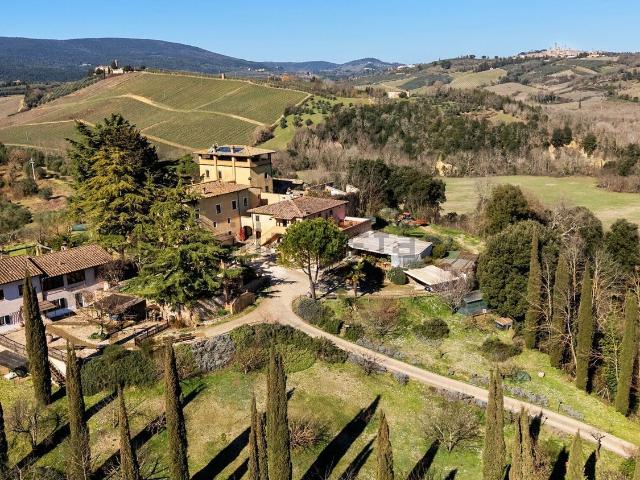 Villetta indipendente in vendita di 1600 m² in Via San Gimignano, 27