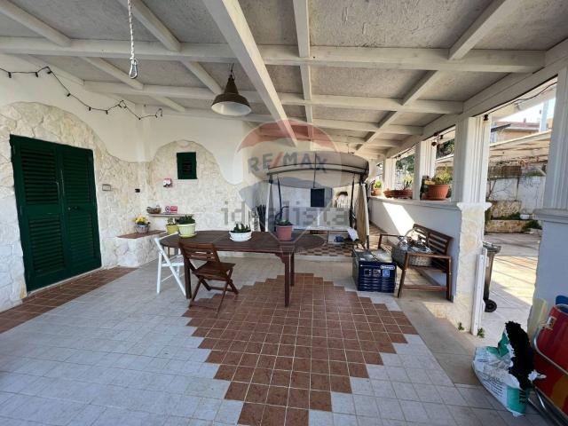 Villetta indipendente in vendita di 160 m² in Contrada Stomazzelli