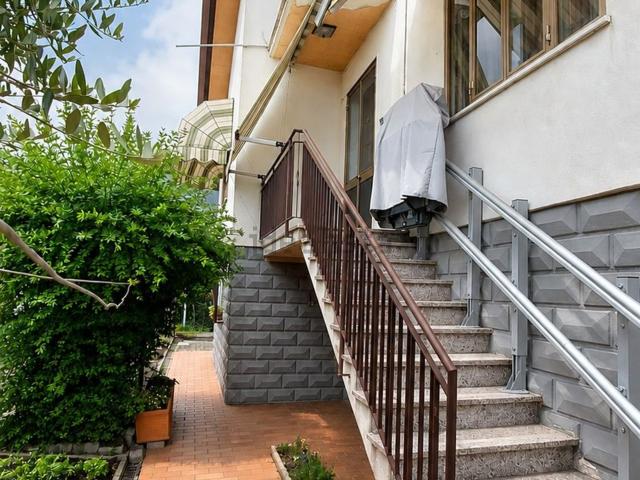 Villetta indipendente in vendita di 160 m² in Via Gobbi