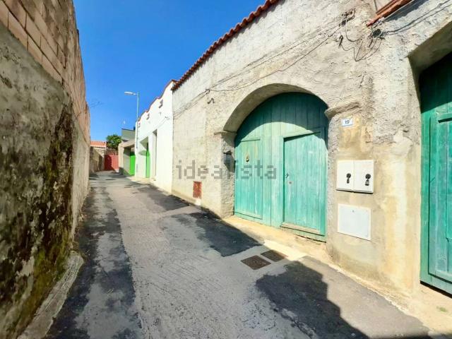 Villetta indipendente in vendita di 160 m² in Via Cagliari, 21