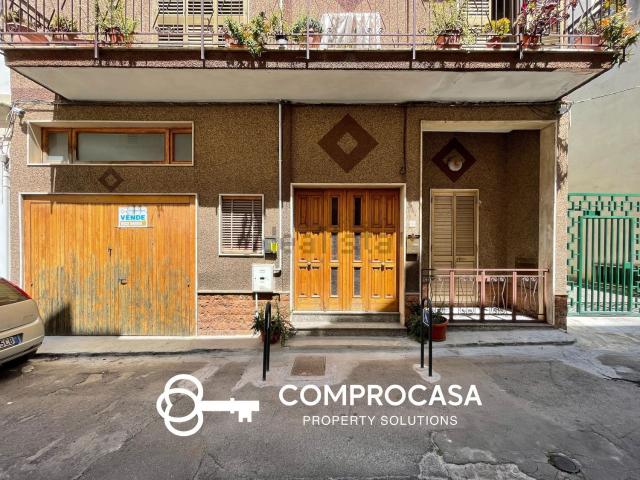 Villetta indipendente in vendita di 160 m² in Via Cairoli