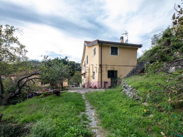 Villetta indipendente in vendita di 160 m² in Via Carpenara